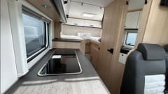D-type – Sunlight semi-integrated uit 2026