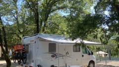 Huisbus  – 3p Dethleffs semi-integrated from 2006