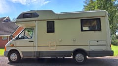 Stoere 4-persoons VW Karmann Missouri – 4er Volkswagen Alkoven aus dem Jahr 2000