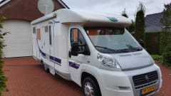 Louis  – Spacious 2 person Louis camper