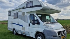Fiat Mc Louis - 4 pers. camper with bunk bed and alcove