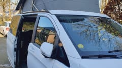 4p Mercedes-Benz camper bus. Euro 6 + automatic