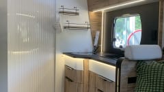 Wunderschöner Pilote 696 D , mit Großem Bad im Heck