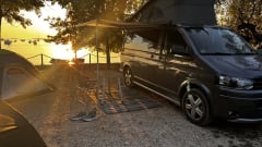 Wielen_huisje – 4p Volkswagen campervan uit 2015