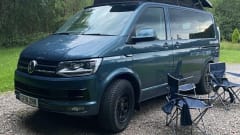 Green machine – Insurance included automatic gearbox Vw from Edinburgh airport 
