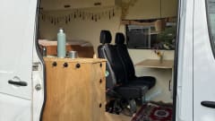 SJEF – Sfeervolle 4p off-grid familie buscamper