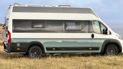 Trekker – Peugeot Boxer Electric Bed/Lithium powered/off-grid  2Berth
