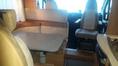 Compact cozy 2/4 person Camper
