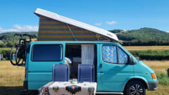 Ons Dirk  – 3-seater Ford bus from 1999