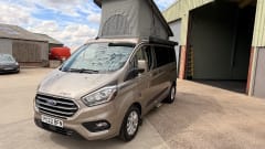 Blondie – 4 berth Ford campervan from 2022