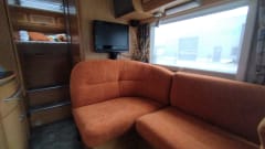 Hymerakos – Gezellige 4-persoons Hymer camper voor mooie roadtrips