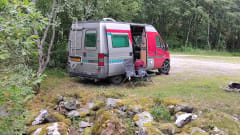 2p Peugeot campervan uit 1998