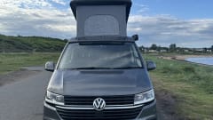 Graycie – 4 berth Volkswagen campervan from 2021