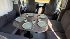 5p Benimar semi-integrated uit 2025