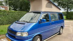 4-seater Volkswagen bus from 2000