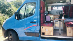 Billie – Insurance included · Low mileage · LPG + optional bedding available