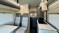  Autotrail Expedition 68 Pop Top 2/3/4 Berth