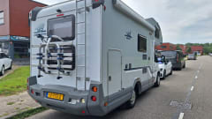 Vinny – Go on an adventure with our 6-person Camper - Ready for your trip!"