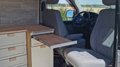 Wood live – Rent a VW T5 Wood live