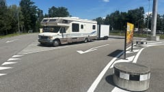 Amerikaanse camper – 6-person Ford E350 7.3L V8 turbo diesel