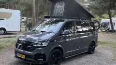 The Drifter – Volkswagen Bulli T6.1 campervan