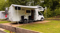 Nice spacious family camper (2011)!
