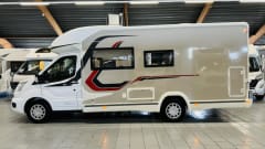 Challenger 380 automatic 4 persons