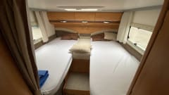 Length beds! Adria Coral S670SL new condition