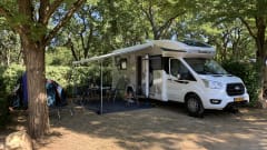 New (2022) spacious camper with Kingsize lifting bed - Chausson 720, model 2022  