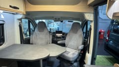Van Voyage – Gloednieuwe Possl 2Win R met hefdak(2026) compacte luxe met grote badkamer