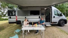 Tourne Tourne – 4p Peugeot campervan uit 2023