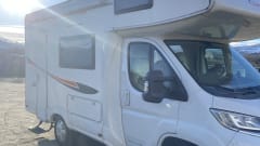 Willie de camper – Compacte 4p Citroën alcove uit 2016