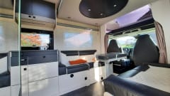 'Kath' – 4p Chausson semi-integrated from 2023
