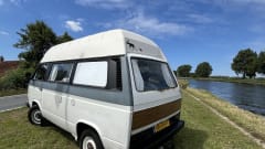 T3 Erwin  – 2 a 3p Volkswagen Campervan. 
