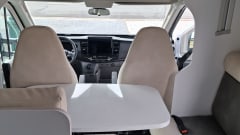 Luigi – 5p Ford semi-integrated uit 2026