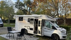 4p McLouis semi-integrated uit 2025