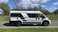 Adria Twin 640SGX Supreme A AUTOMATIC