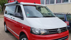 VW T5 California, 4 seats and 4 sleeping places. Beautiful camper!