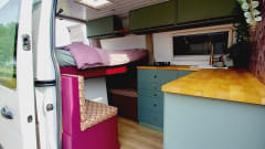 Renault-Bus mit 2 Sitzplätzen aus dem Jahr 2016