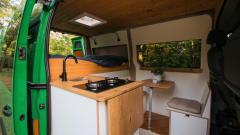 The Green House – Ein eigenständiger Luxus-Renault Master mit zwei Schlafplätzen!