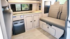 Clive – VW-Campingbus mit 4 Schlafplätzen aus dem Jahr 2017