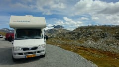 5 pers. camper, off grid, lots of space