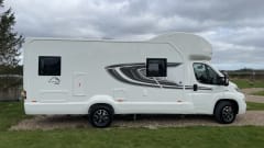 Fantastic 6 Berth Swift Edge 486 Motorhome