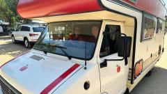 Karel Appel – Eye-catcher alcove camper from 1991