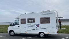 Huisbus  – 3p Dethleffs semi-integrated from 2006