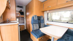 Honey – 6 Berth Spacious Family Motorhome