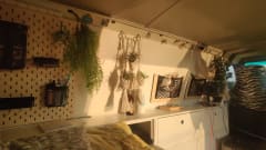 Roze Volkswagen T4 buscamper - 2 personen