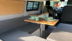Leetro II – Ford bus camper automatic 2 persons euro6 fully equipped 