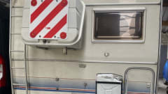 Robert 💕 – Cozy camper for 4 people. with engine block from 2014!