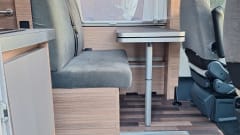 2p Weinsberg semi-integrated uit 2023